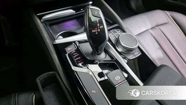 BMW 5 Series (G30) id 3479668 из Кореи 19