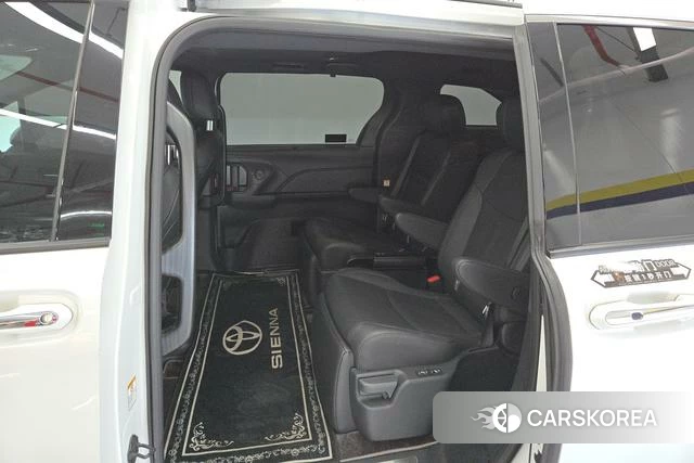 Toyota Saina id 4297532 из Китая 16