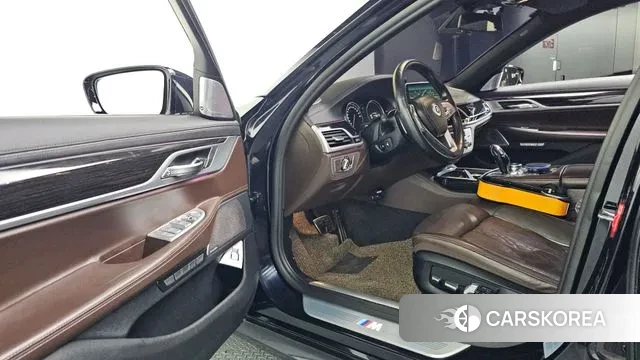 BMW 7 Series (G11) id 3773339 из Кореи 19