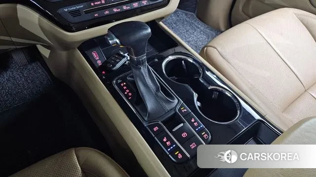 Kia The New Carnival id 3460100 из Кореи 19