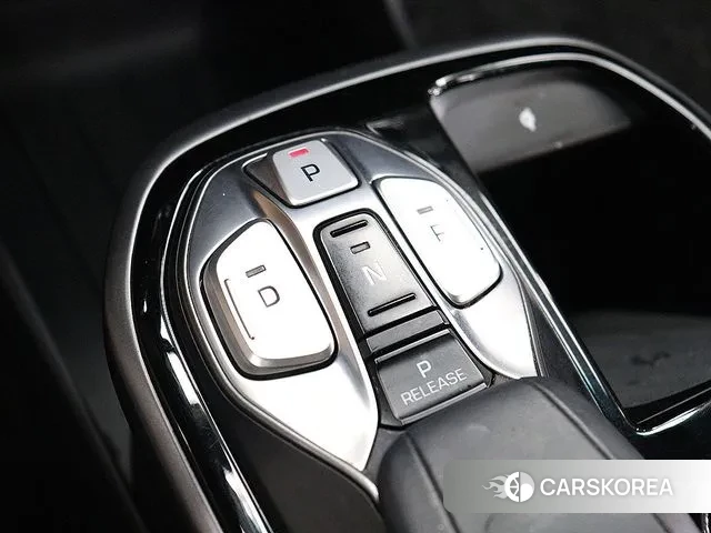 Hyundai The New Ionic Electric id 3038647 из Кореи 18