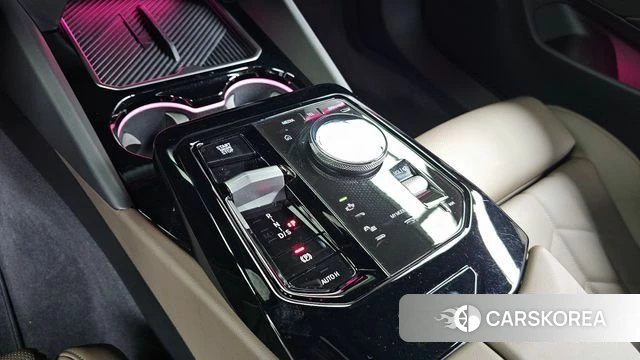 BMW 5 Series (G60) id 4177419 из Кореи 19