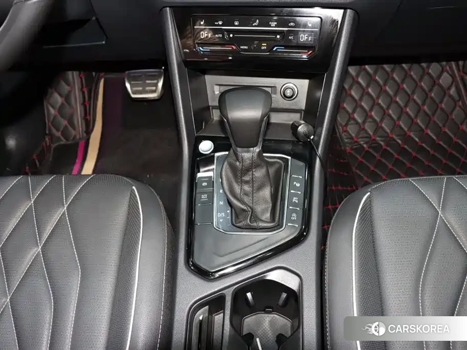 Volkswagen Tiguan L id 4565094 из Китая 19