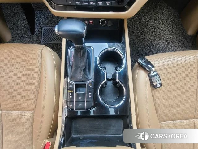 Kia The New Carnival id 3796128 из Кореи 19