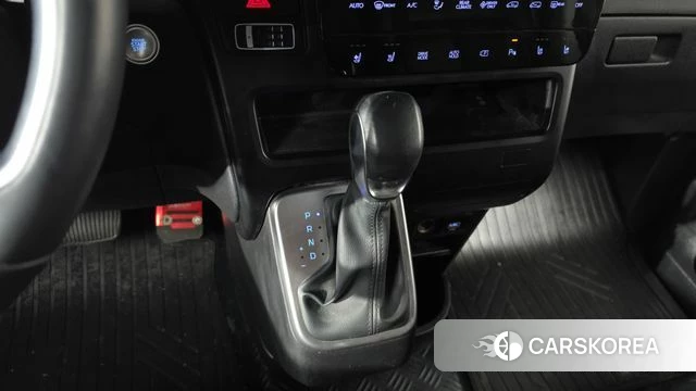 Hyundai Staria id 4302384 из Кореи 19