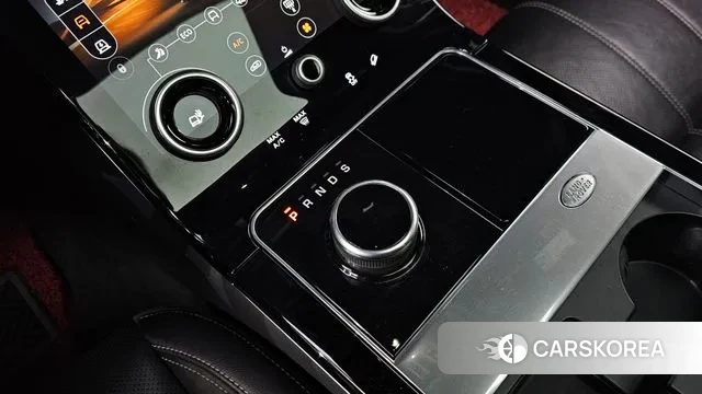 Land Rover Range Rover Velar id 3000353 из Кореи 19