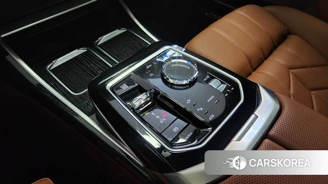 BMW 7 Series (G70) id 3876502 из Кореи 19