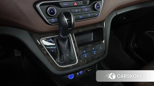 Hyundai The New Grand Starex id 4900557 из Кореи 19