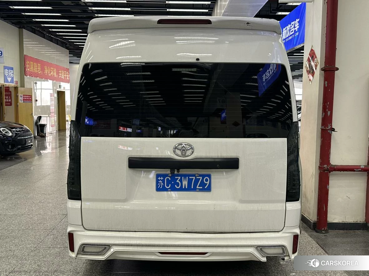 Toyota Hiace id 4440916 из Китая 12
