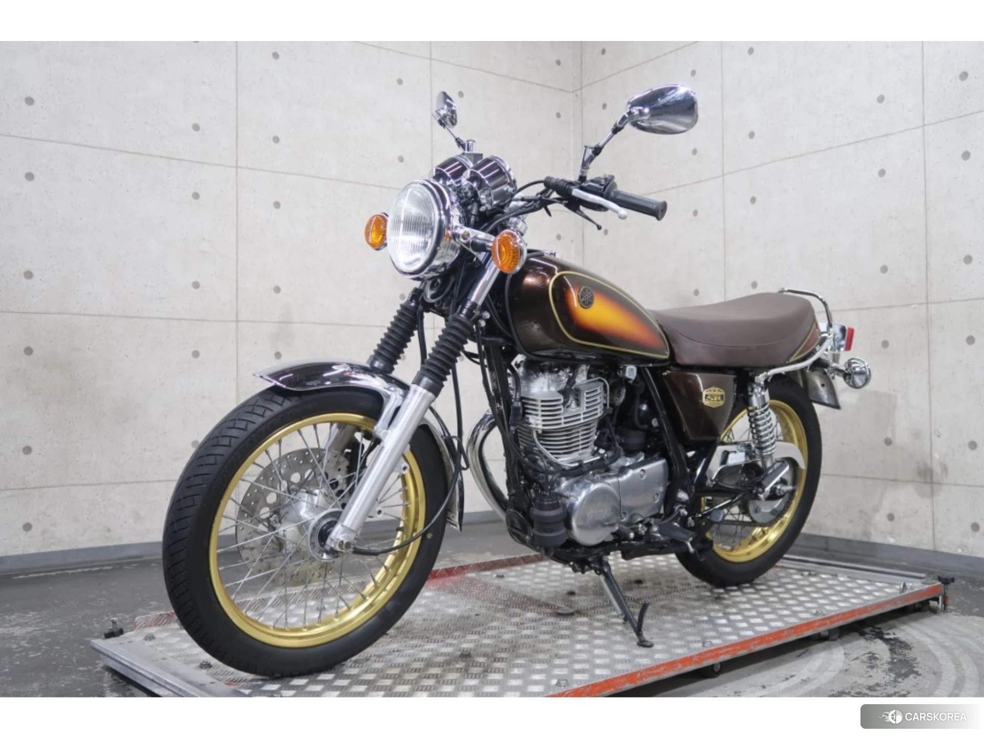 Yamaha SR 400 id 4374373 из Японии 29