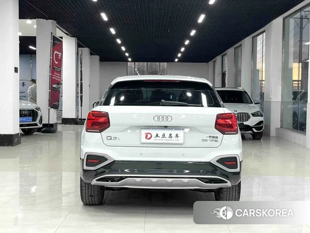 Audi Q2L id 4380530 из Китая 15