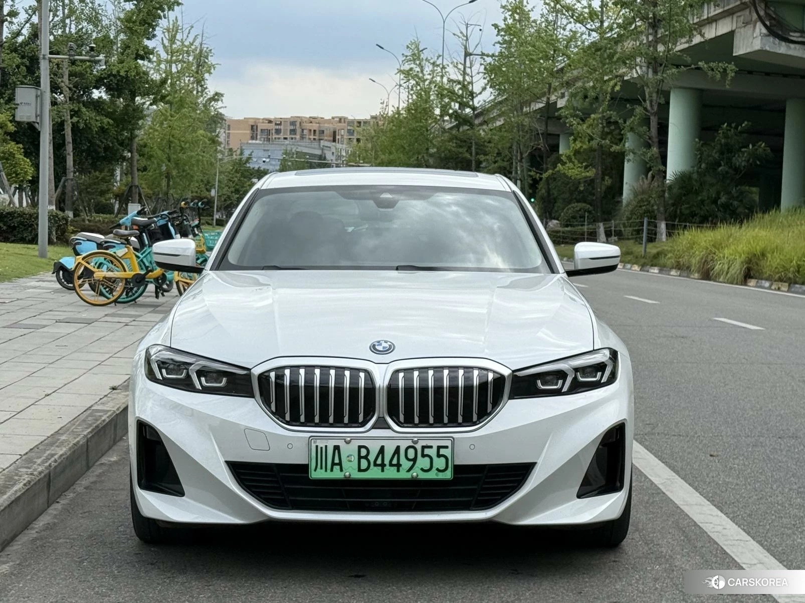 BMW i3 id 4498875 из Китая 15