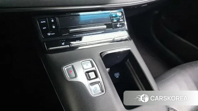 Hyundai The New Grandeur IG id 3198033 из Кореи 19