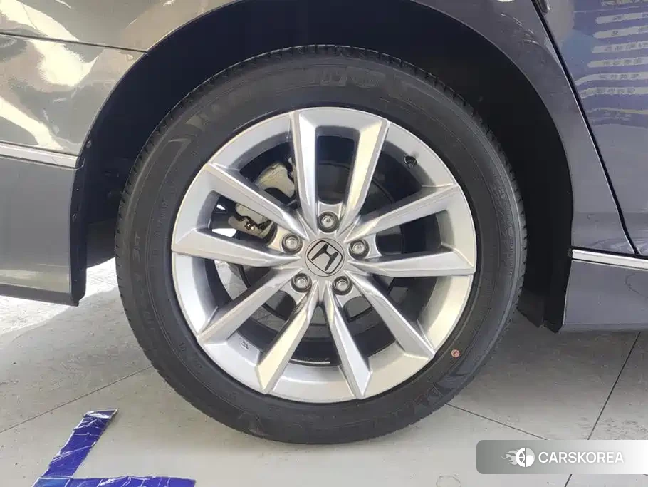 Honda Accord id 4680696 из Китая 15