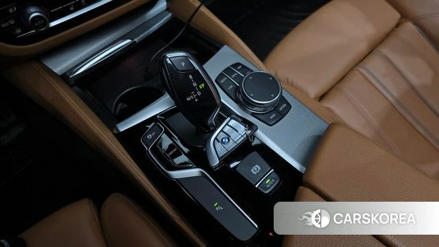 BMW 5 Series (G30) id 4684551 из Кореи 19