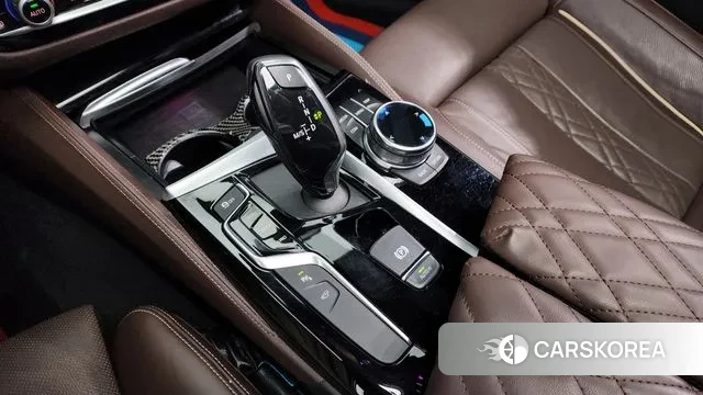 BMW 5 Series (G30) id 3526026 из Кореи 19