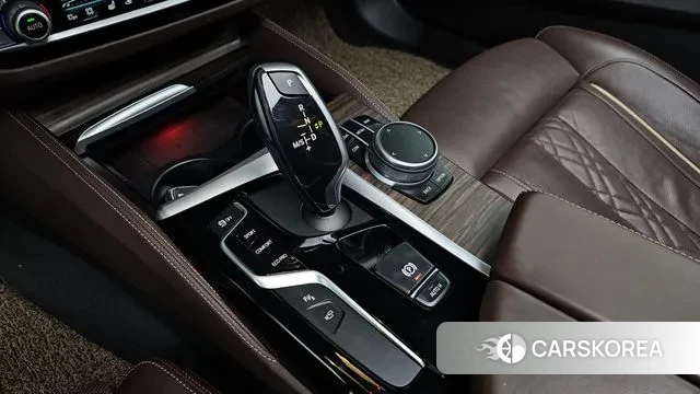 BMW 5 Series (G30) id 3330140 из Кореи 19