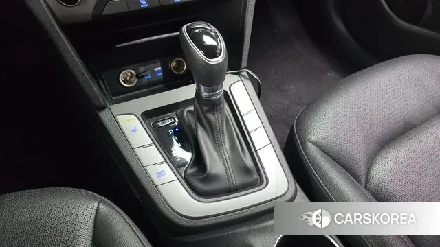 Hyundai Avante AD id 3226863 из Кореи 19