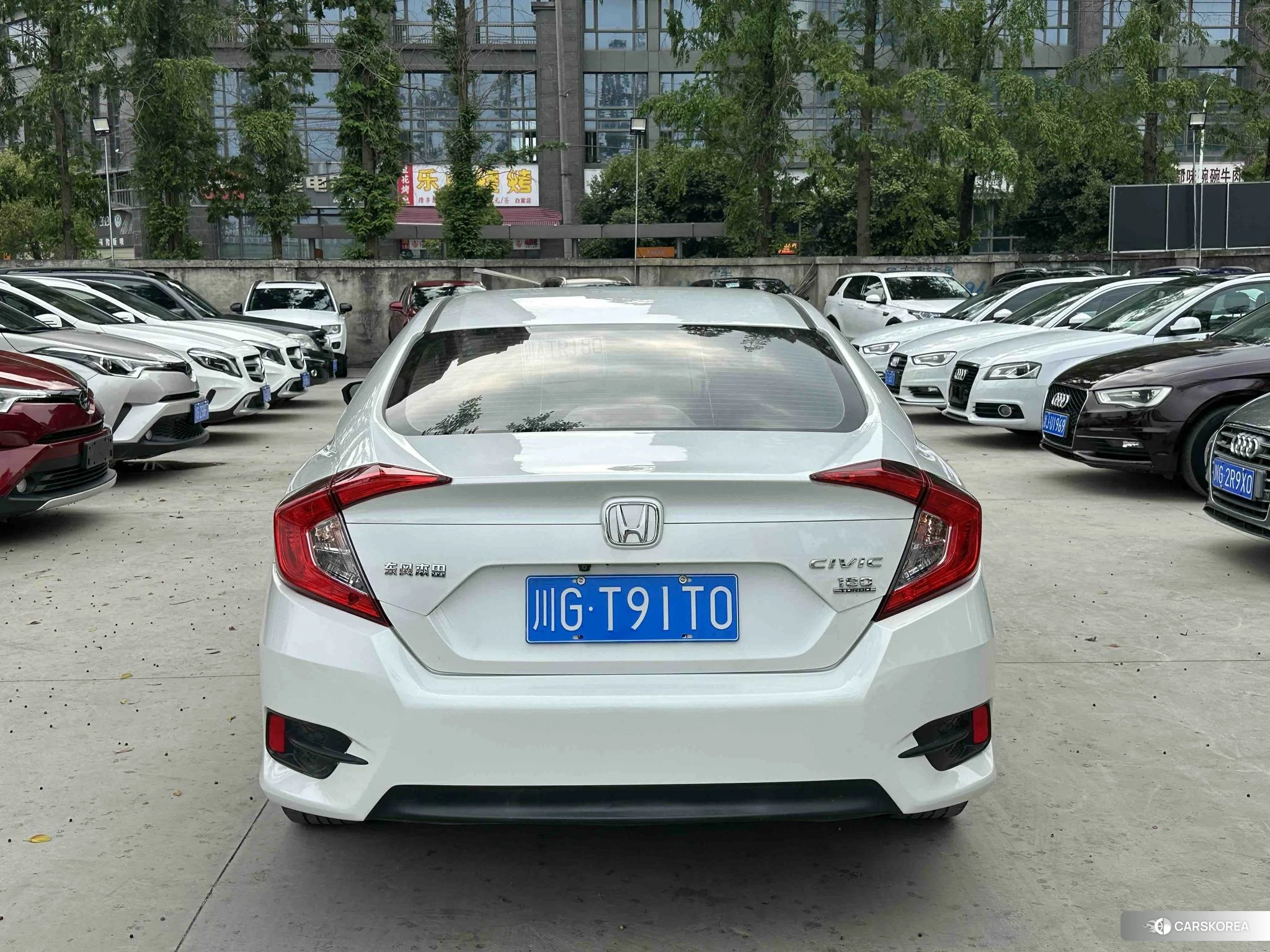 Honda Civic id 4440612 из Китая 10