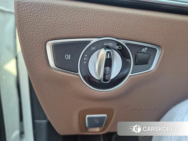 Mercedes-Benz E-Class W213 id 3878724 из Кореи 11