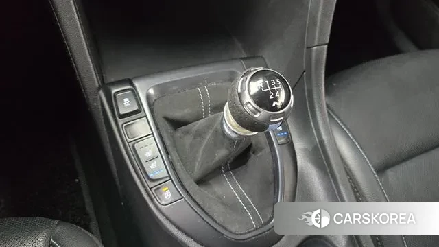 Hyundai Veloster (JS) id 3557883 из Кореи 19