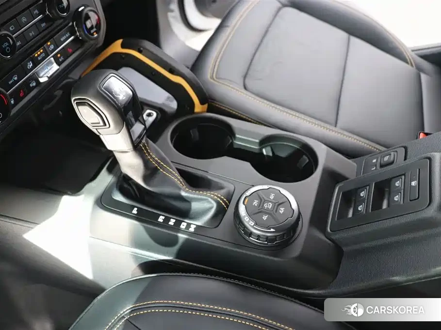 Ford Mustang id 4559643 из Китая 33