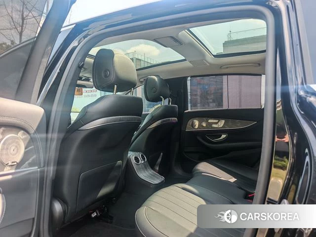Mercedes-Benz E-class id 4291254 из Китая 14