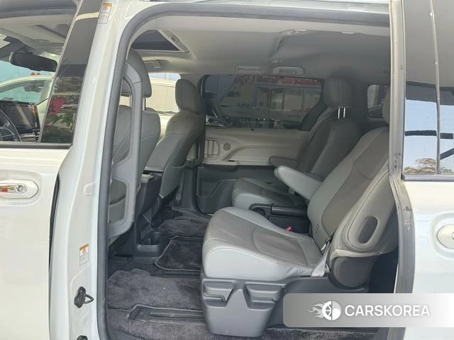 Toyota Saina id 4273623 из Китая 26