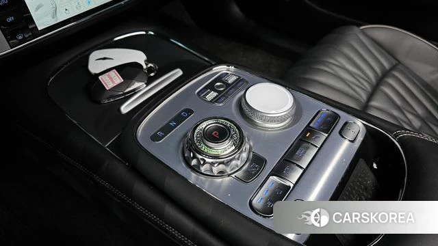 Genesis G90 (RS4) id 3934844 из Кореи 19