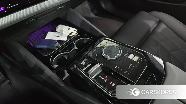 BMW 5 Series (G60) id 3565753 из Кореи 19