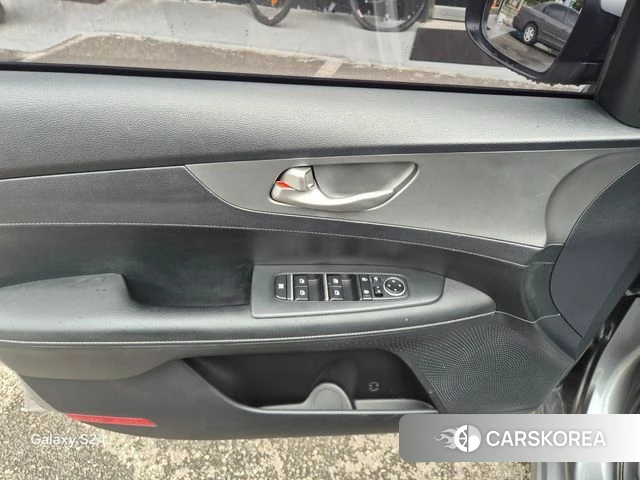 Kia Come New K3 id 4776013 из Кореи 17