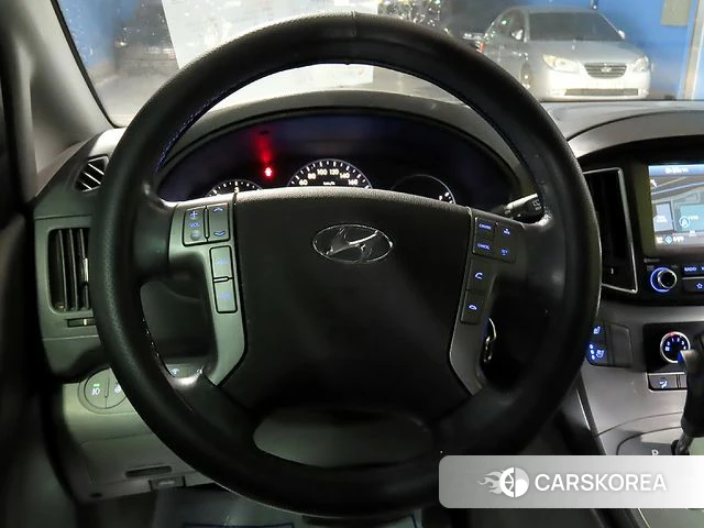 Hyundai The New Grand Starex id 3861722 из Кореи 19