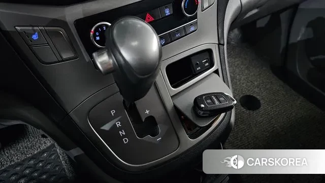 Hyundai The New Grand Starex id 3772395 из Кореи 19