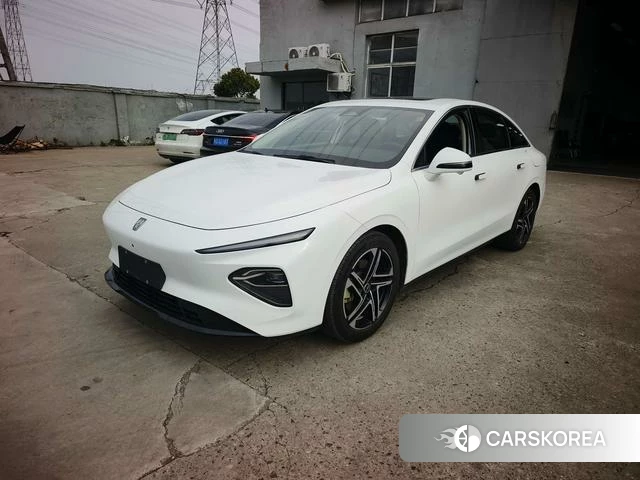 Roewe D7 EV id 4211031 из Китая 9