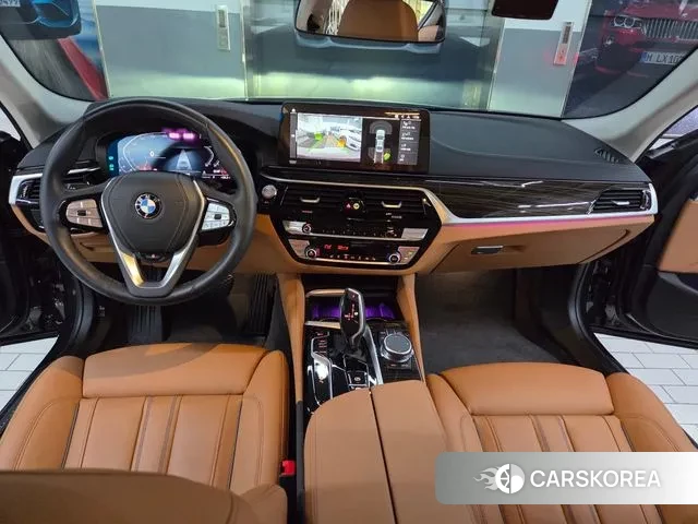 BMW 5 Series (G30) id 3022383 из Кореи 19