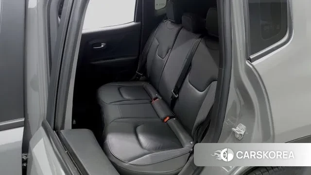 Jeep Renegade id 3705884 из Кореи 19