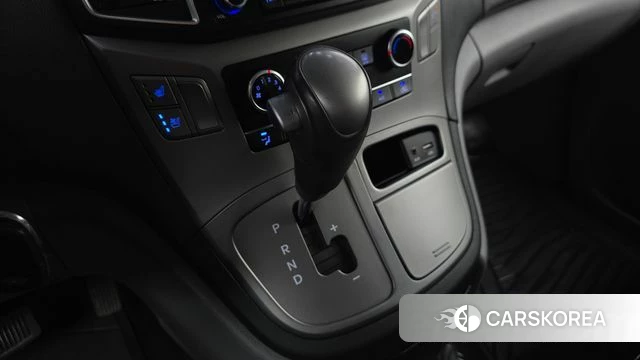Hyundai The New Grand Starex id 4285518 из Кореи 19