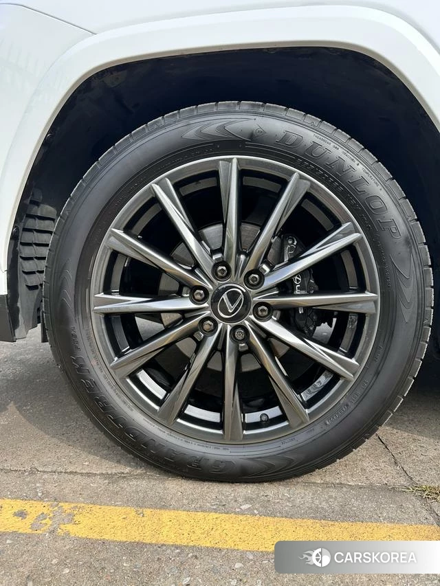 Lexus LX id 4273584 из Китая 39