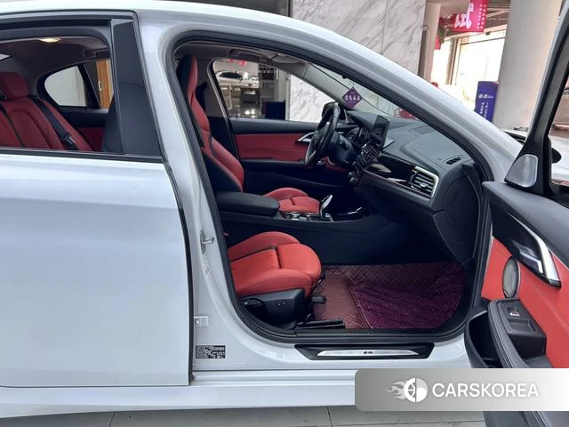 BMW 1 series id 4278424 из Китая 29