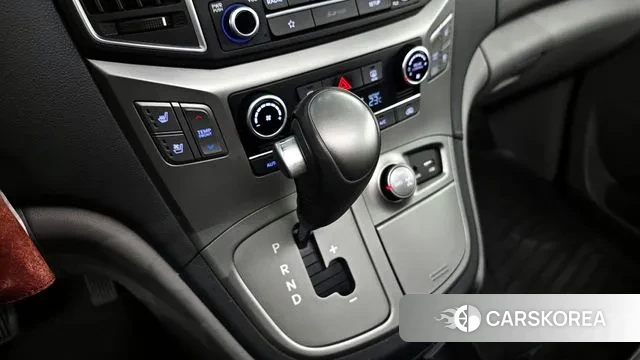 Hyundai The New Grand Starex id 3226886 из Кореи 19