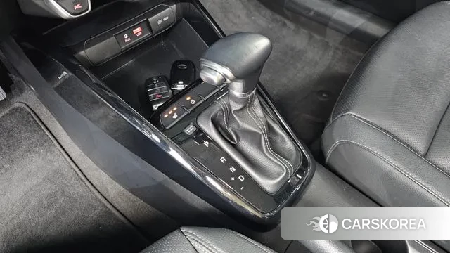 Kia Stonic id 3275705 из Кореи 19