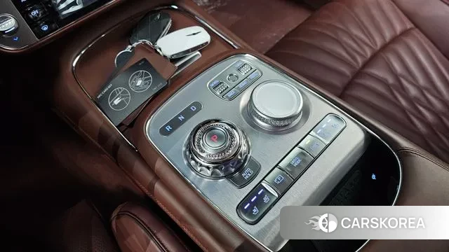 Genesis G90 (RS4) id 3022191 из Кореи 19