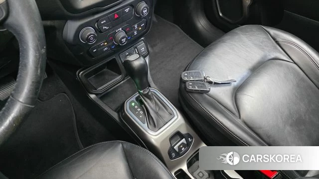 Jeep Renegade id 4180048 из Кореи 19