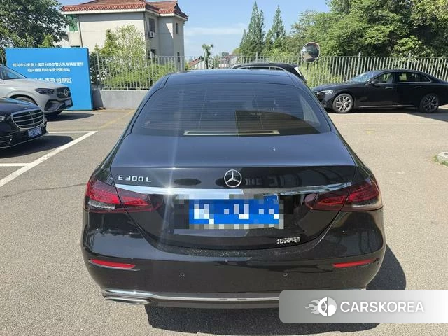 Mercedes-Benz E-class id 4300746 из Китая 9