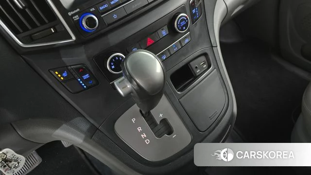 Hyundai The New Grand Starex id 4397713 из Кореи 19
