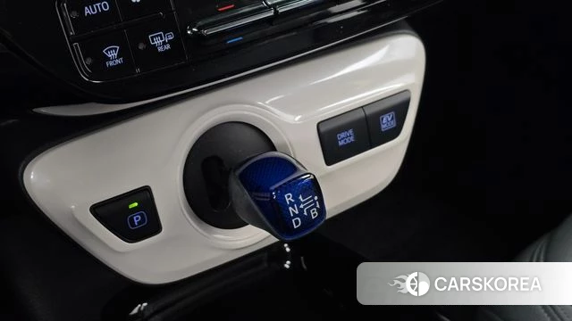Toyota Prius 4th Generation id 4795047 из Кореи 19
