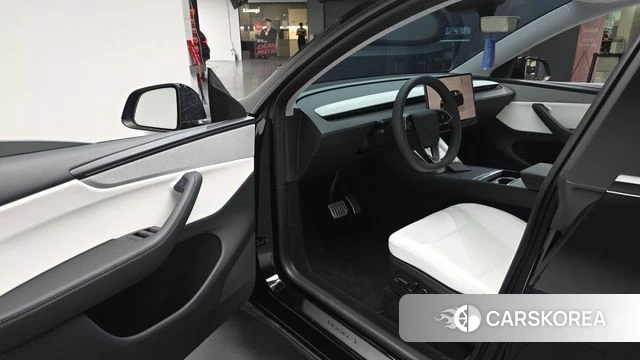 Tesla Model Y id 4200608 из Кореи 34