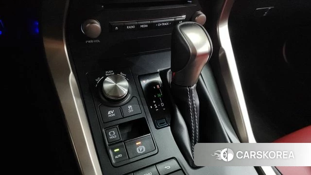 Lexus NX300h id 4638000 из Кореи 36