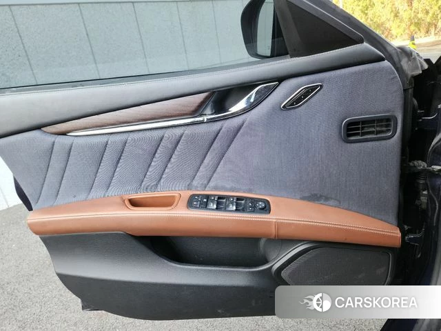 Maserati Quattroporte id 3900062 из Кореи 19