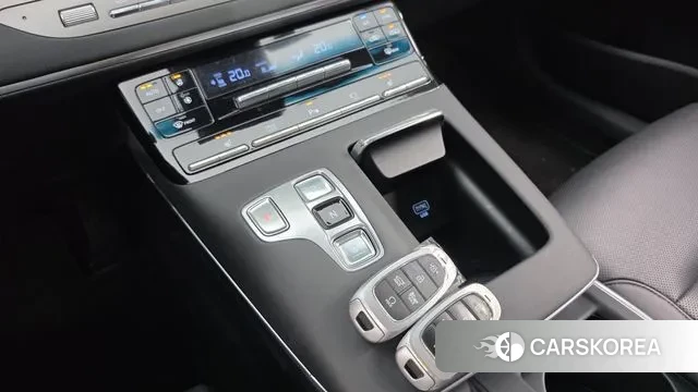 Hyundai The New Grandeur IG id 3002977 из Кореи 19